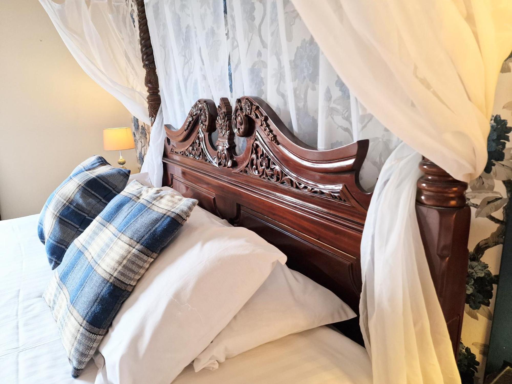 Lomond 5 With Private Hot Tub - Fife - Loch Leven - Lomond Hills - Pet Friendly Villa Kelty Exterior photo